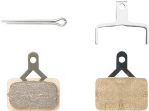Shimano E01S disc brake pads and spring - Typified by its lightweight (285g) supportive shape and pressure-relief channel
